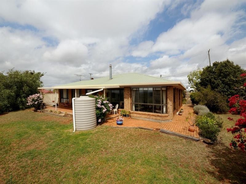 5 Glen Court, Glencoe QLD 4352