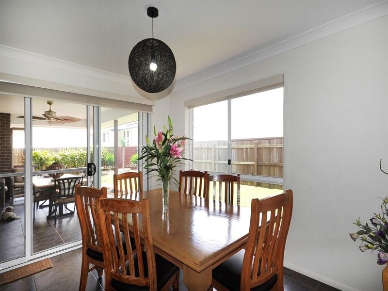 9 Schneider Court, Middle Ridge QLD 4350