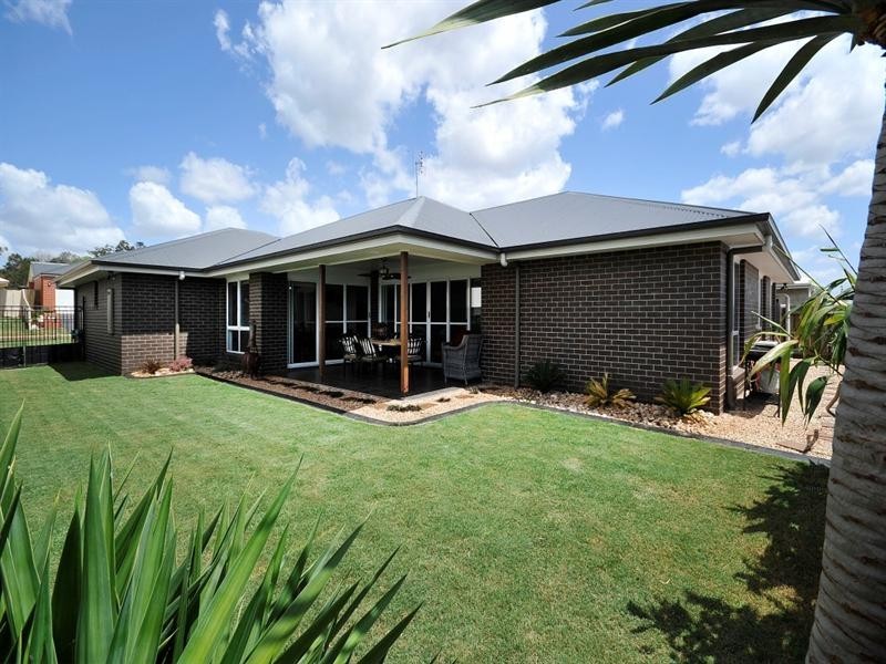 9 Schneider Court, Middle Ridge QLD 4350