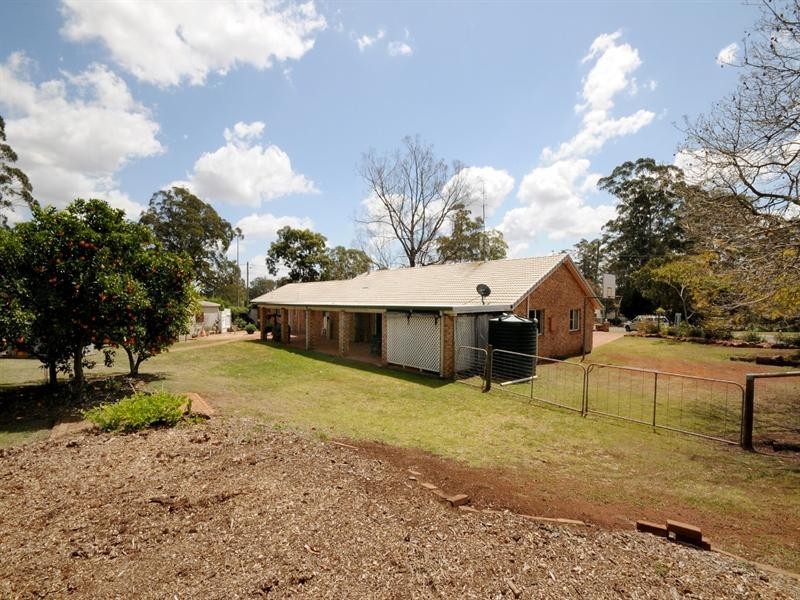 3 Stringybark Street, Highfields QLD 4352