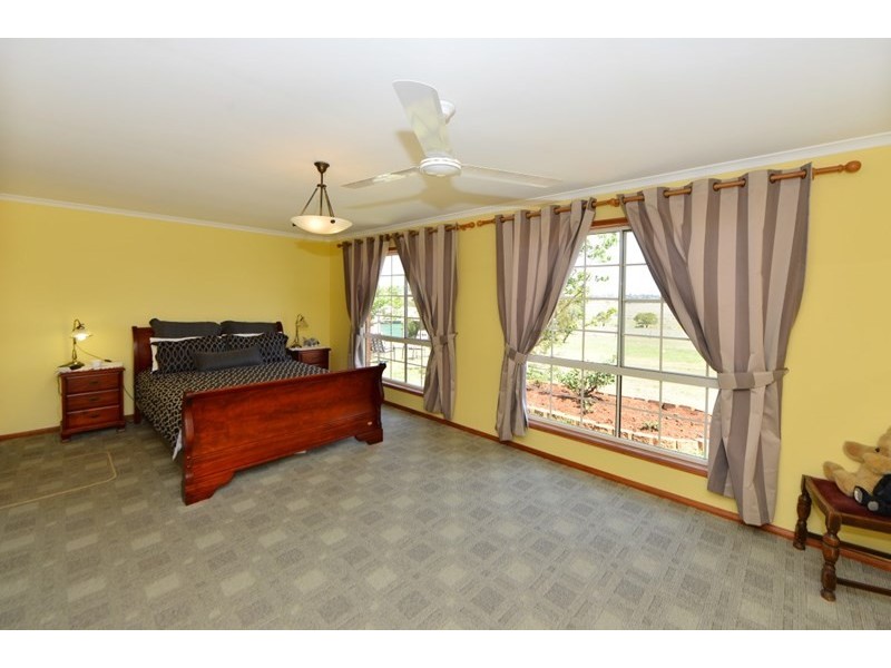 31 Spies Road, Meringandan QLD 4352