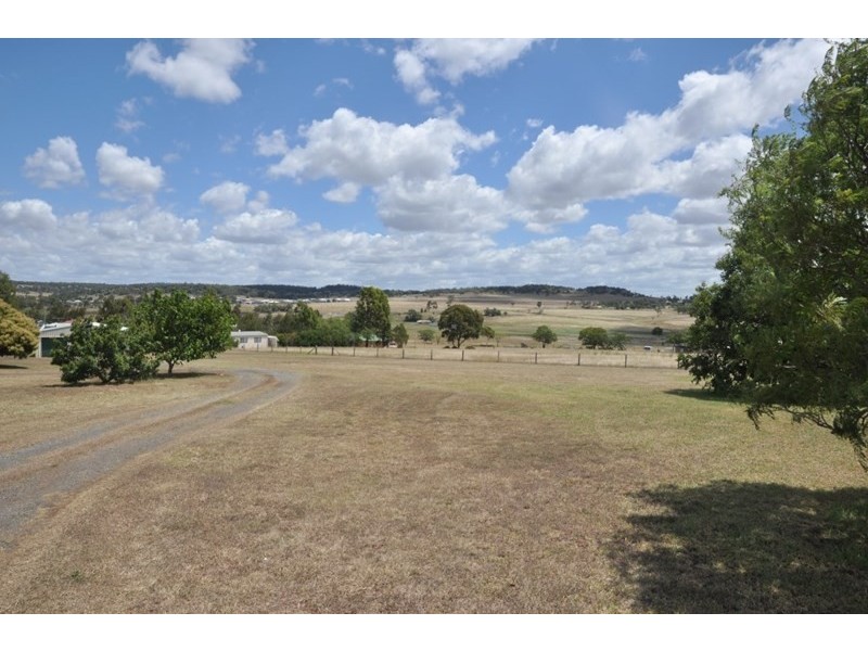 31 Spies Road, Meringandan QLD 4352