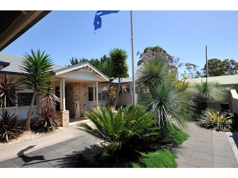 6 Page Court, Kearneys Spring QLD 4350