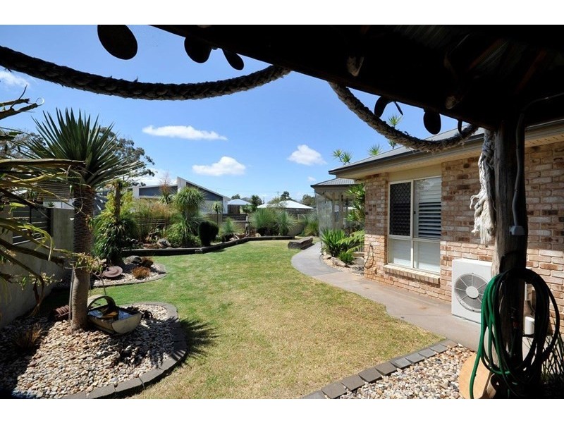 6 Page Court, Kearneys Spring QLD 4350