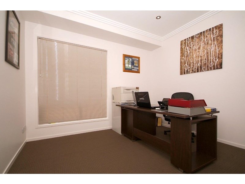 5 Leo Close, Highfields QLD 4352