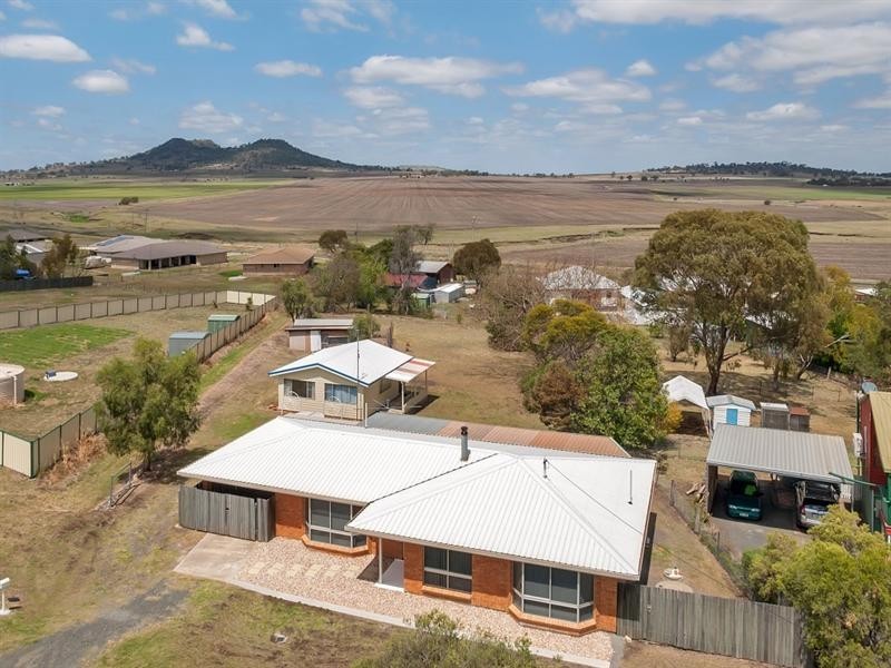25 Catherine Crescent, Kingsthorpe QLD 4400