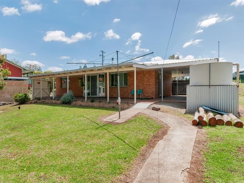 25 Catherine Crescent, Kingsthorpe QLD 4400