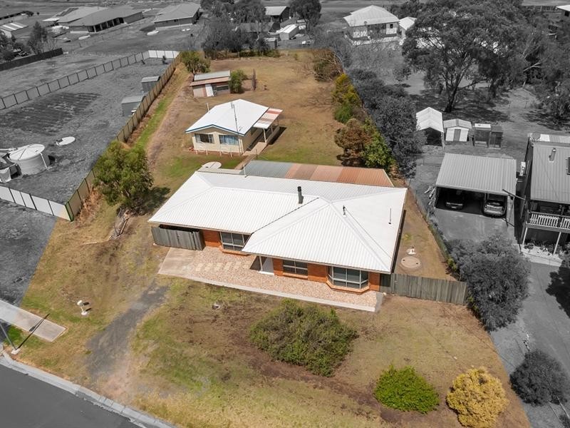 25 Catherine Crescent, Kingsthorpe QLD 4400