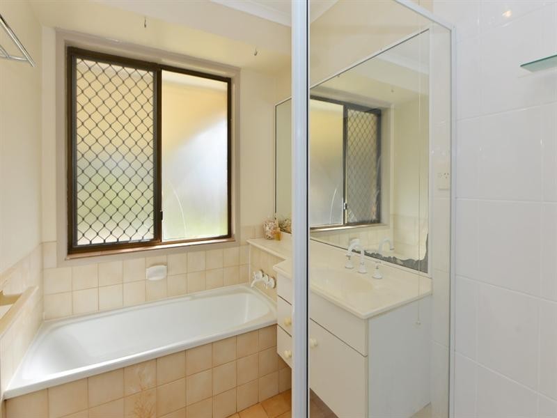 5 Mildara Court, Wilsonton Heights QLD 4350