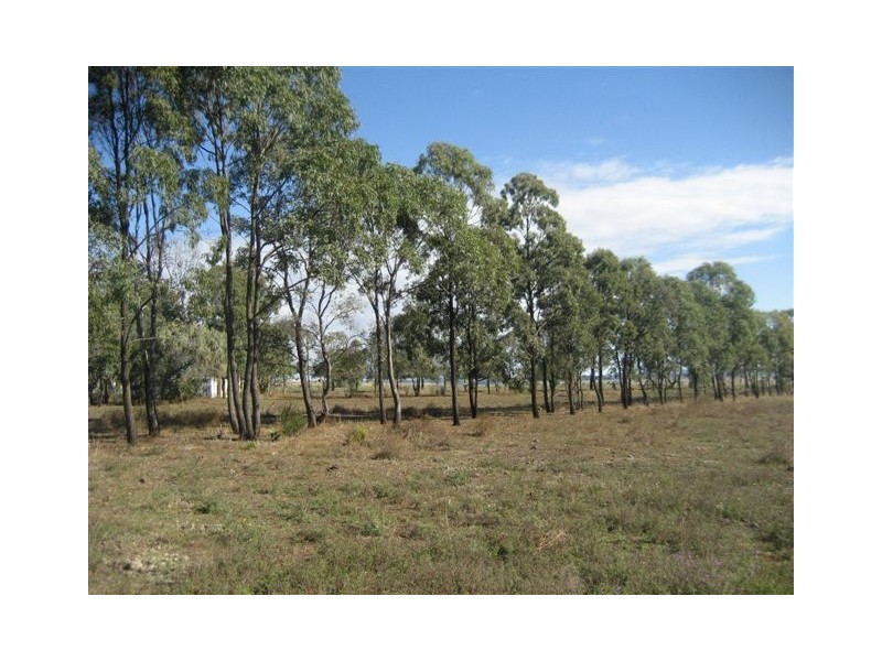 111 Cudmore Road, Cambooya QLD 4358