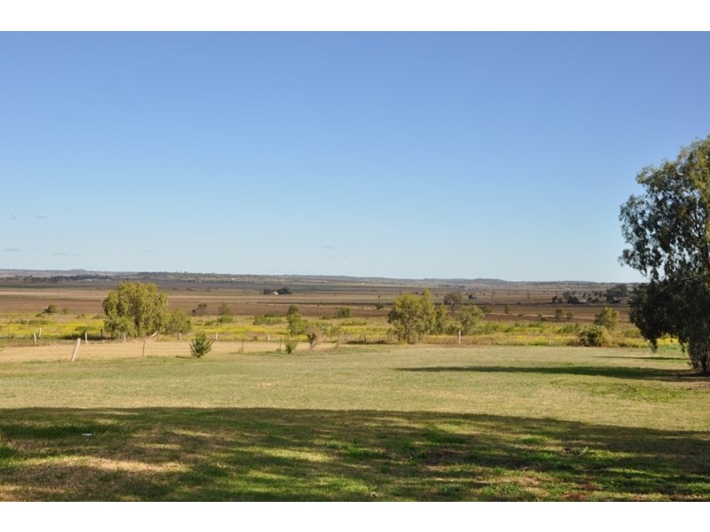 11 Kingsthorpe Road, Kingsthorpe QLD 4400