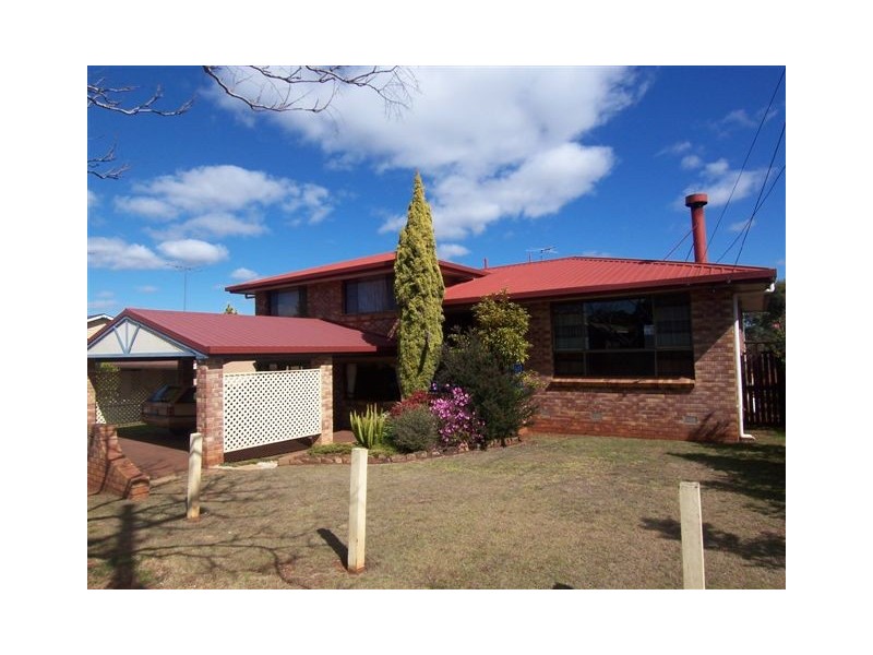 15 Marigold Street, Centenary Heights QLD 4350