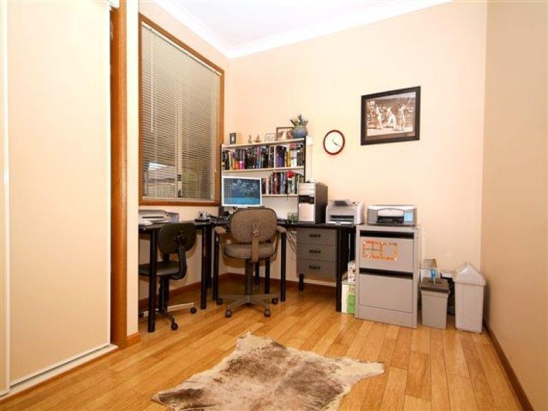 8 St Andrews Court, Middle Ridge QLD 4350