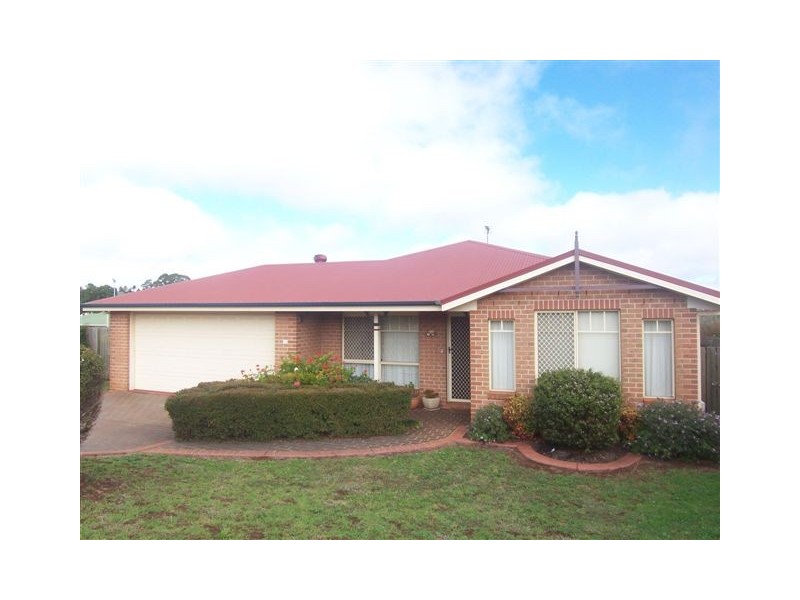 102 Wuth Street, Darling Heights QLD 4350