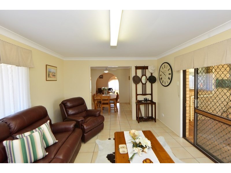 9 Risson Street, Wilsonton Heights QLD 4350