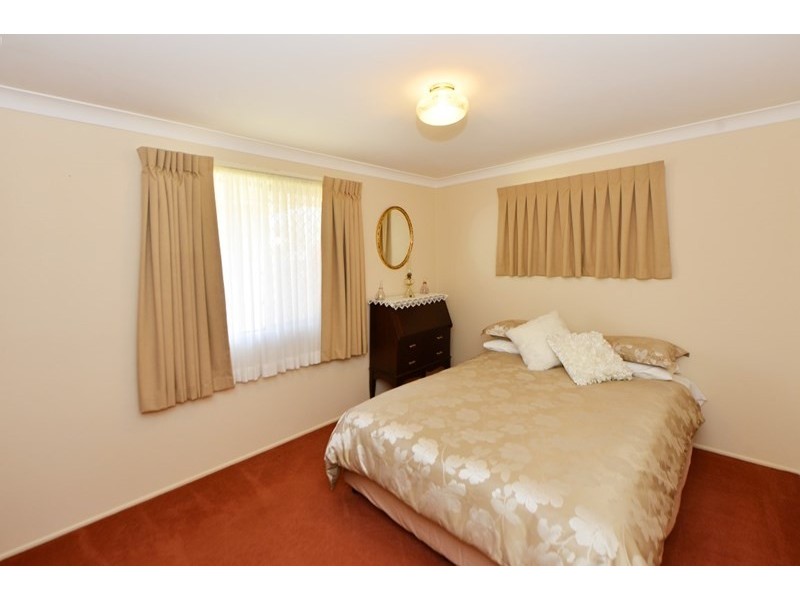 9 Risson Street, Wilsonton Heights QLD 4350