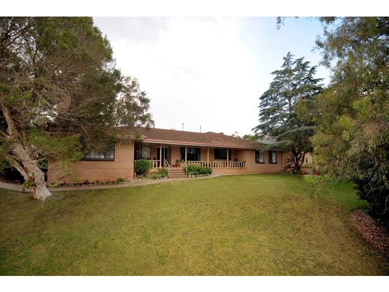 27 Colonial Street, Torrington QLD 4350