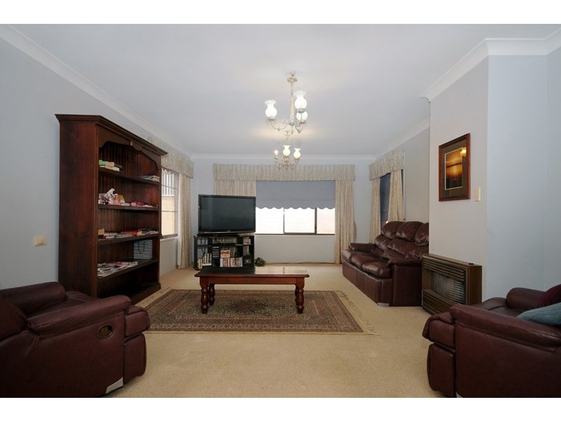 27 Colonial Street, Torrington QLD 4350
