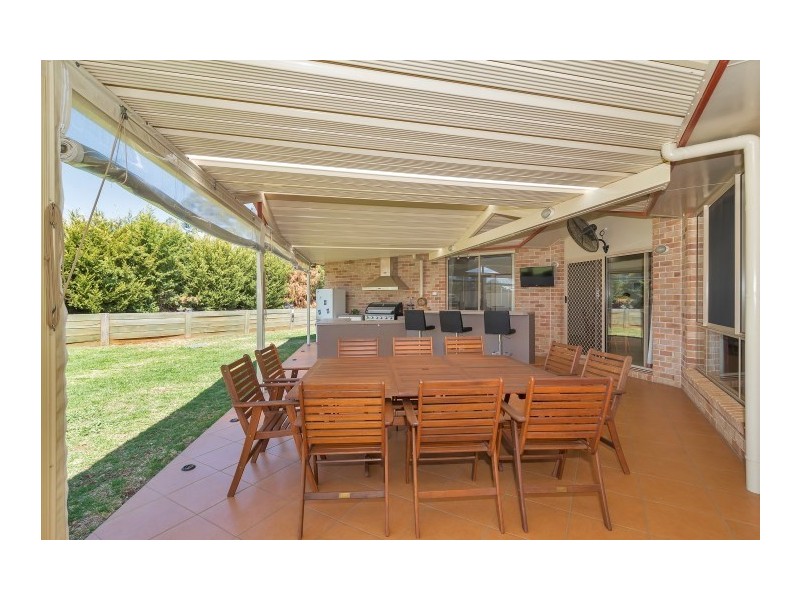 2 – 2a Academy Court, Glenvale QLD 4350