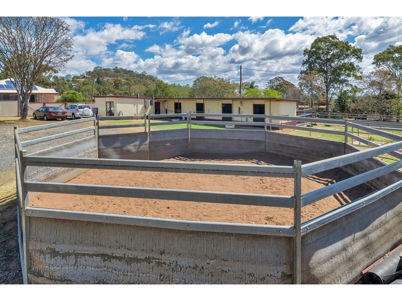 2 – 2a Academy Court, Glenvale QLD 4350