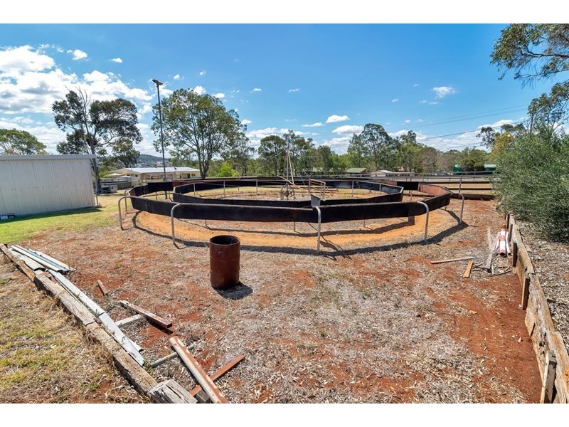 2 – 2a Academy Court, Glenvale QLD 4350