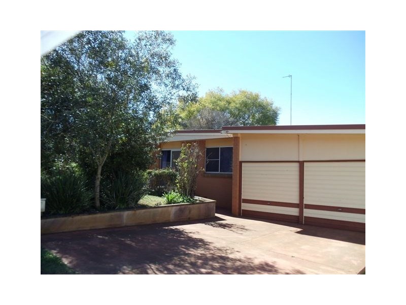16 Hazzard Street, Centenary Heights QLD 4350