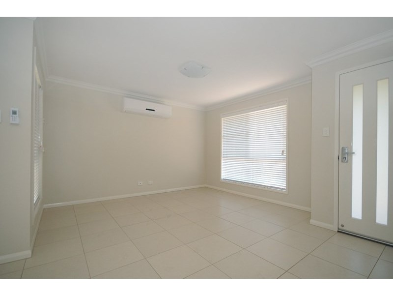 1 and 2 72a Cortess Street, Harristown QLD 4350