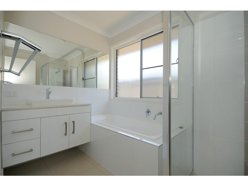 1 and 2 72a Cortess Street, Harristown QLD 4350