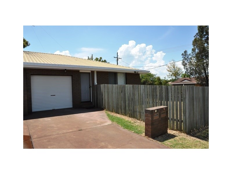 1/1 Oxford Street, Darling Heights QLD 4350