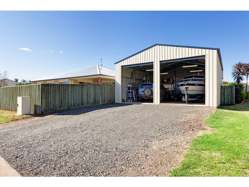1 Fallon Drive, Middle Ridge QLD 4350
