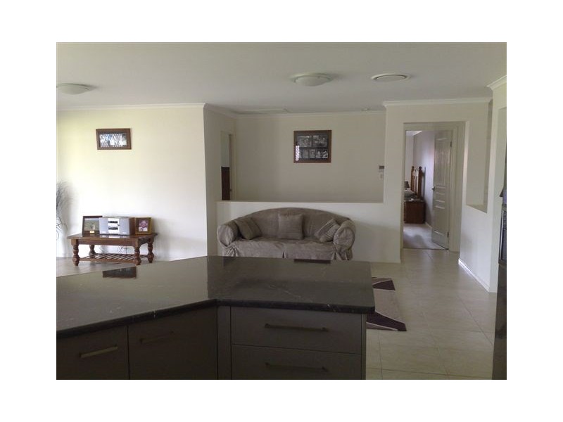 11 Kestrel Drive, Highfields QLD 4352