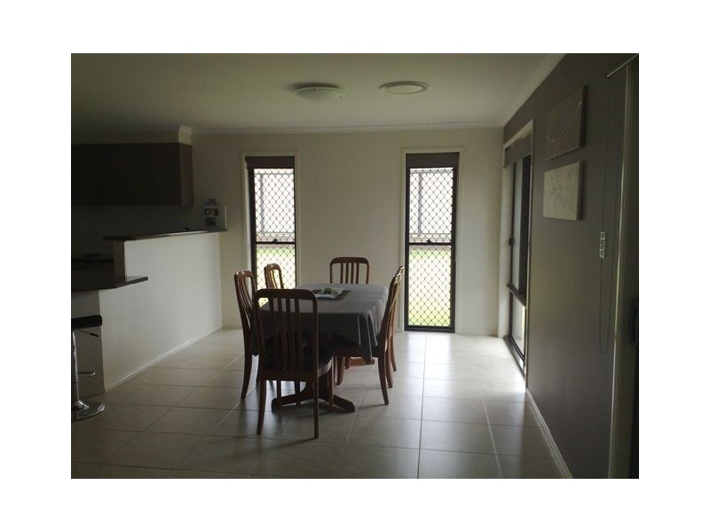 11 Kestrel Drive, Highfields QLD 4352