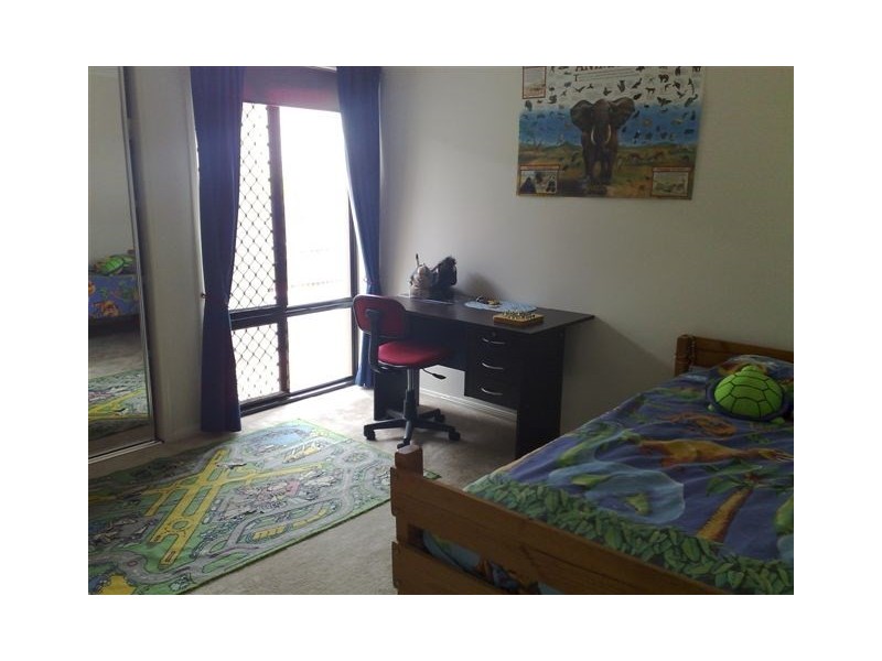 11 Kestrel Drive, Highfields QLD 4352