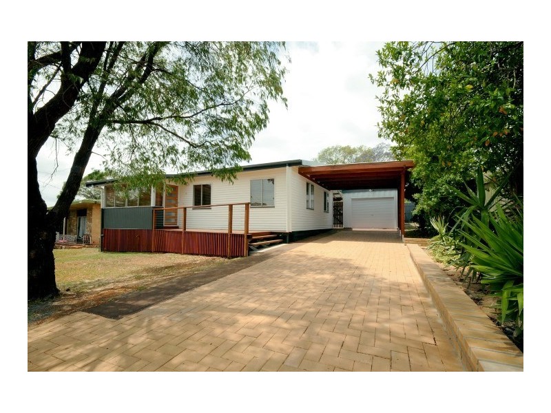 6 Reginald Street, Mount Lofty QLD 4350