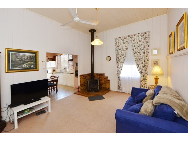 20 Skehan Street, Centenary Heights QLD 4350