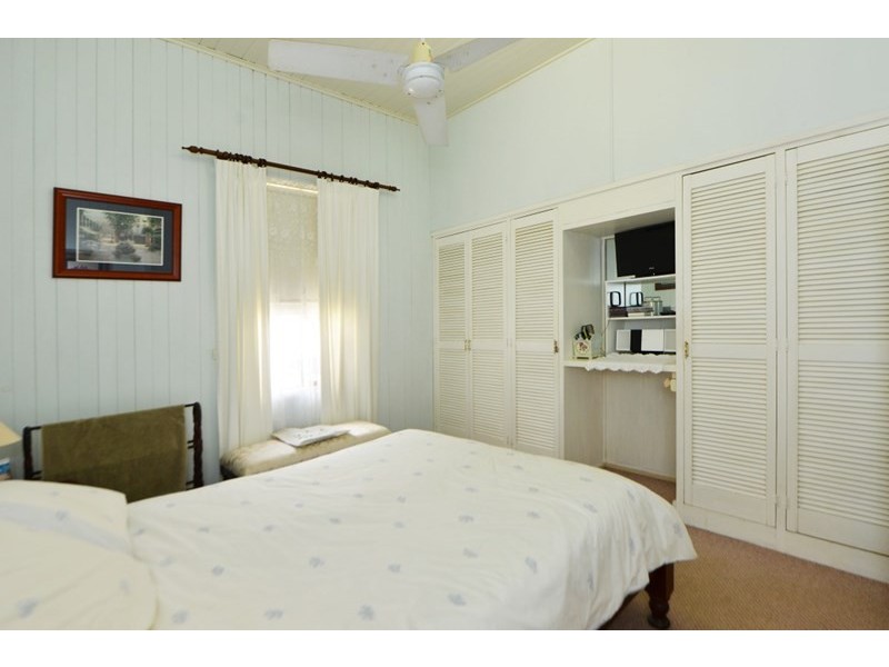 20 Skehan Street, Centenary Heights QLD 4350