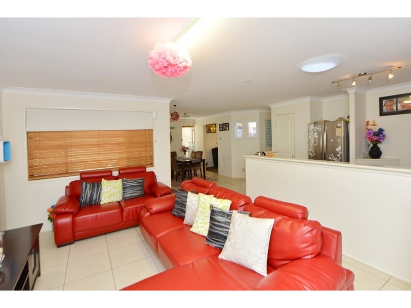 19 Nash Drive, Glenvale QLD 4350