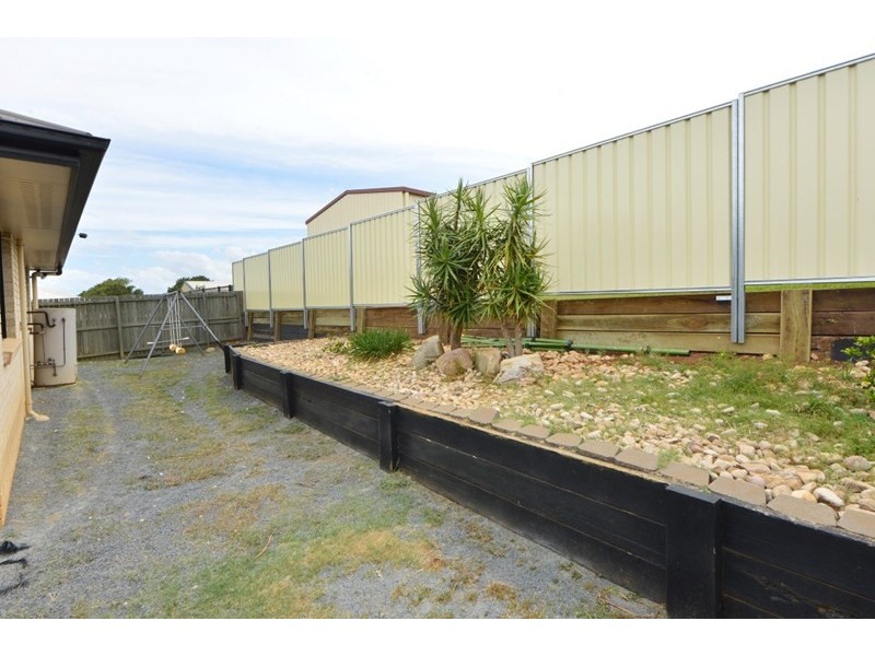 19 Nash Drive, Glenvale QLD 4350