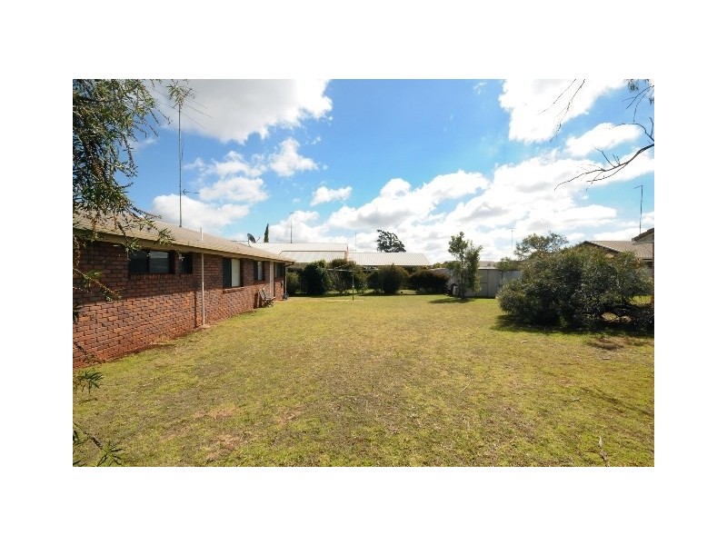 19 Bamboo Court, Darling Heights QLD 4350