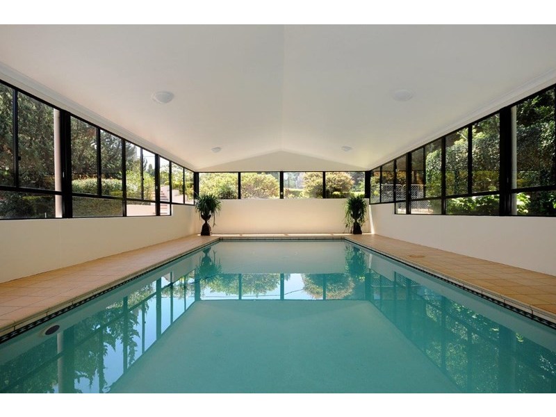 215 – 217 Rowbotham Street, Middle Ridge QLD 4350