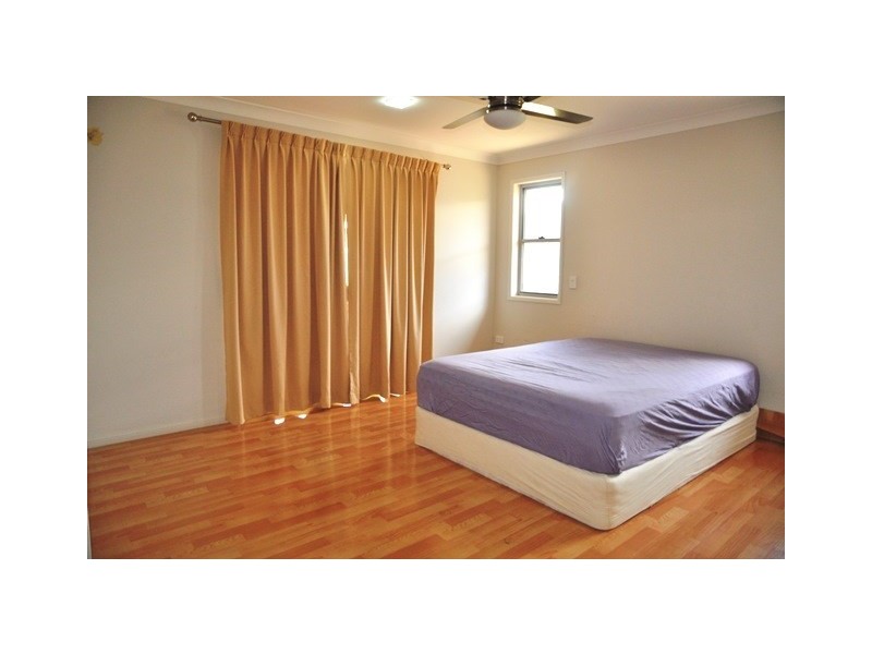 8 Lanagan Court, Middle Ridge QLD 4350