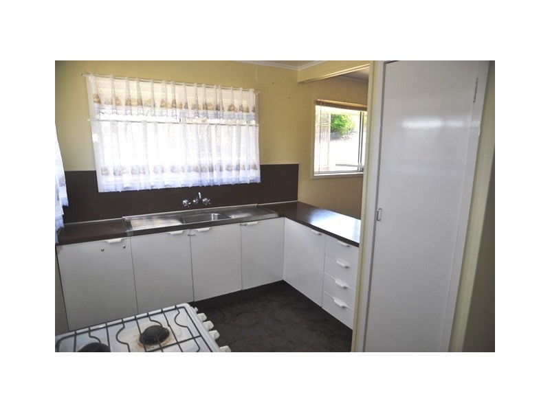 9 Noll Street, Kearneys Spring QLD 4350