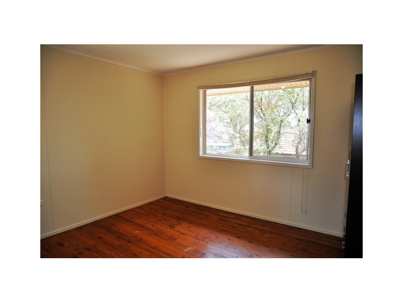 9 Noll Street, Kearneys Spring QLD 4350