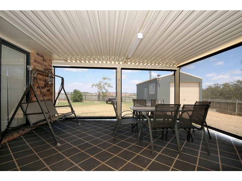 2 Smythe Drive, Highfields QLD 4352