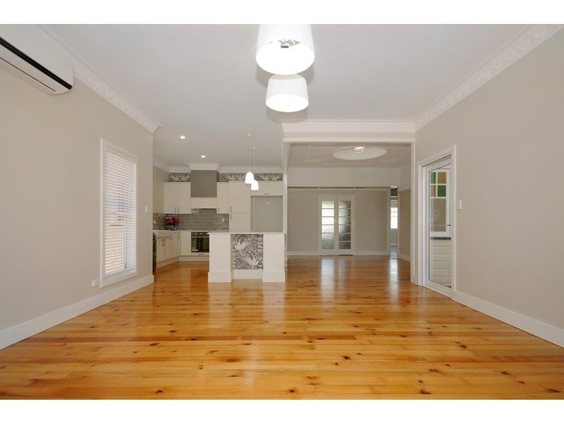 49a Bridge Street, Mount Lofty QLD 4350