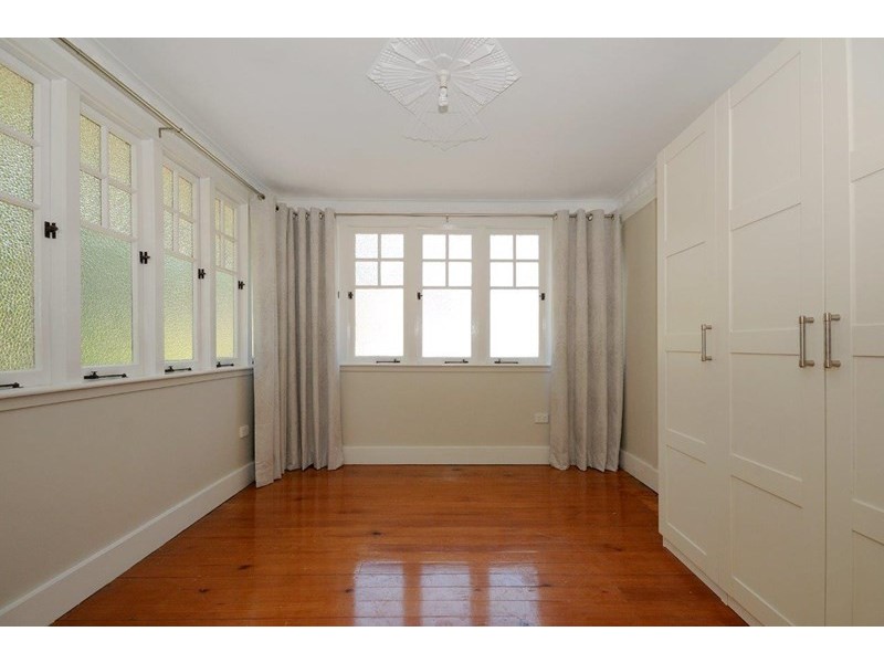 49a Bridge Street, Mount Lofty QLD 4350