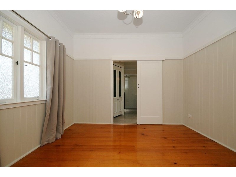 49a Bridge Street, Mount Lofty QLD 4350