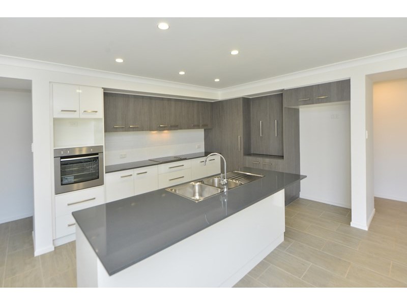 29 Lockyer Street, Kleinton QLD 4352