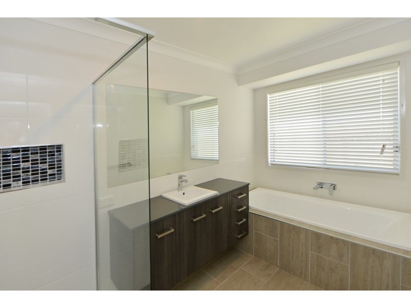 29 Lockyer Street, Kleinton QLD 4352