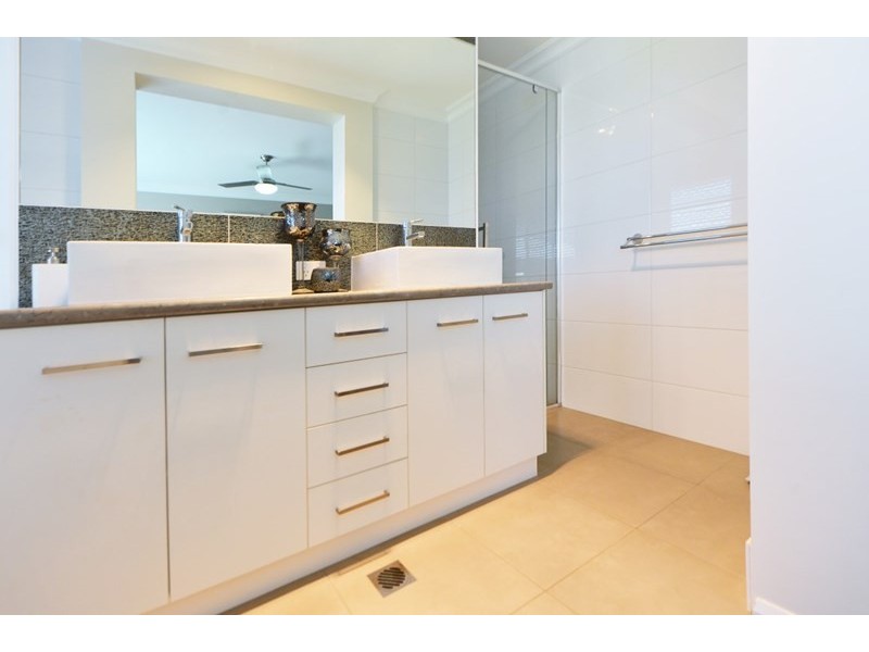 17 O’Grady Street, Kearneys Spring QLD 4350